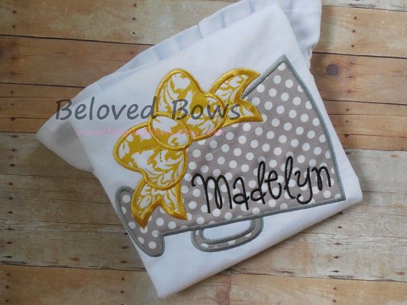 via Beloved Bows {added to my cheerleading pinterest board}