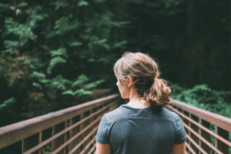 20 Women in Scripture You Need to Know || Deborah: Humility in Leadership Deborah offers us an example of the servant leadership we see perfected in Jesus. She was both strong and humble and her ultimate desire was to give God the glory.